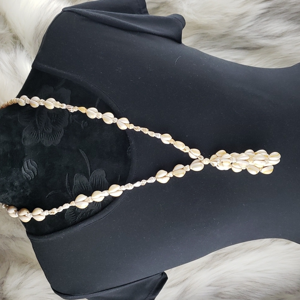 Natural Shell Long Dangle Necklace 28 inch Neck Length 3.5 inch Dangle